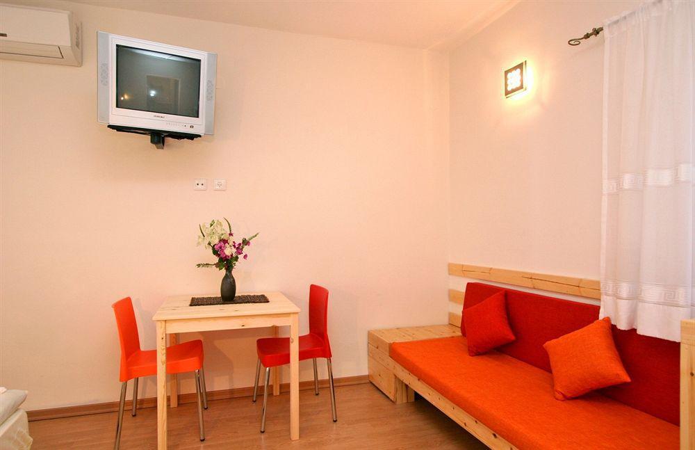 Travel Hotel Gesher Haziv Екстер'єр фото