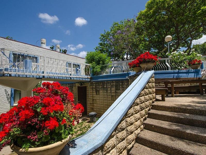 Travel Hotel Gesher Haziv Екстер'єр фото