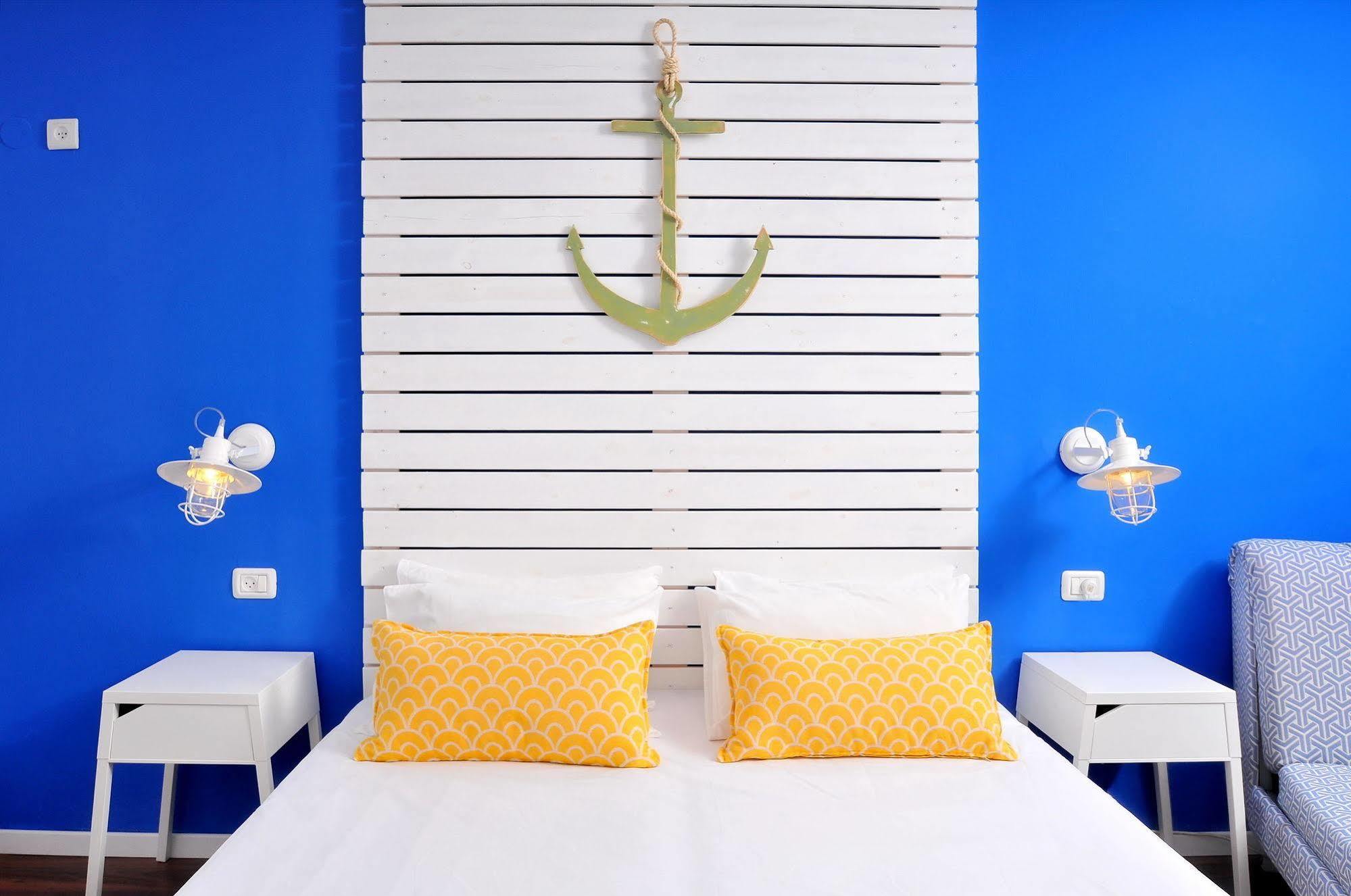 Travel Hotel Gesher Haziv Екстер'єр фото